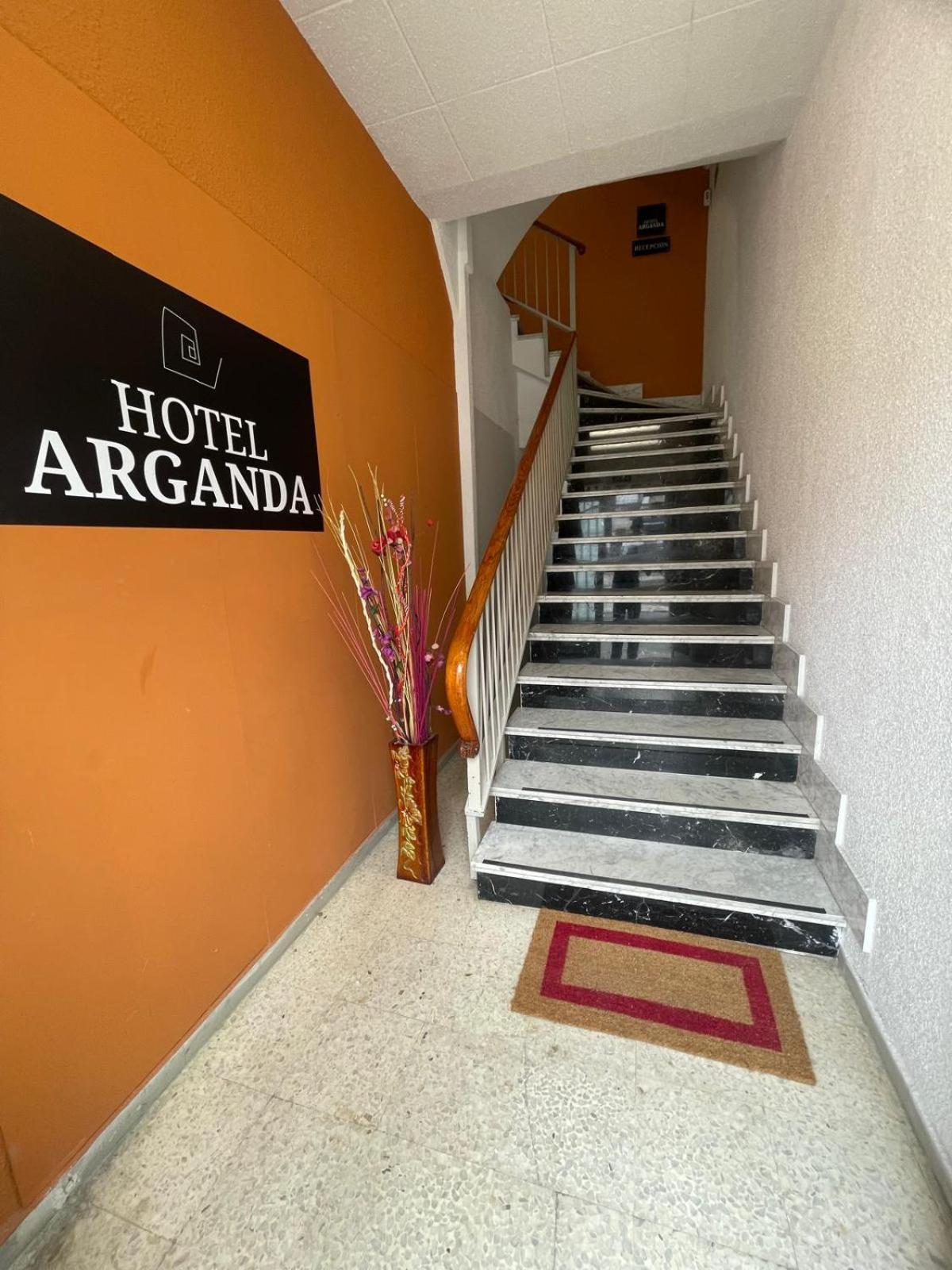 Hotel Arganda Arganda Del Rey Exterior foto